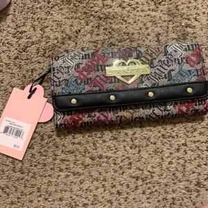 NWT!!! Juicy Couture black multi print glam flap clutch wallet!